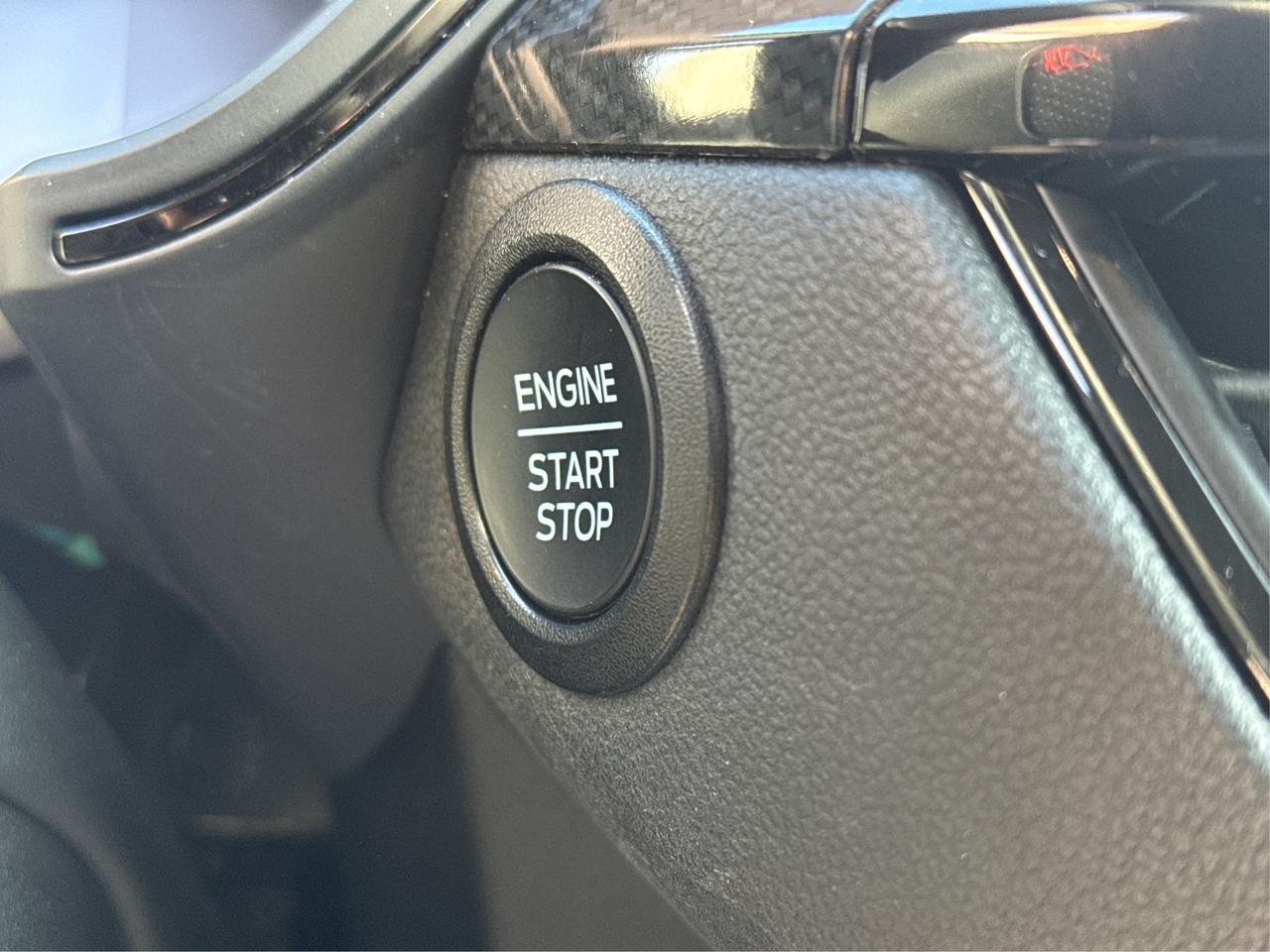 2023 Ford Escape AWD HEATED SEATS MINT! WE FINANCE ALL CREDIT Photo