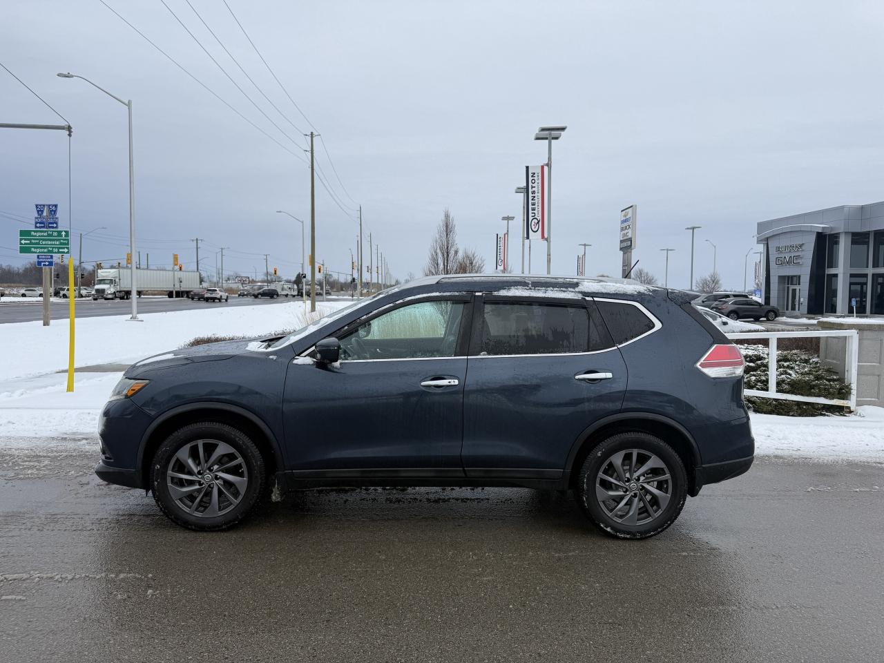 2016 Nissan Rogue SL AWD   LOW KM   PANO ROOF   LEATHER   NOCLAIMS Photo