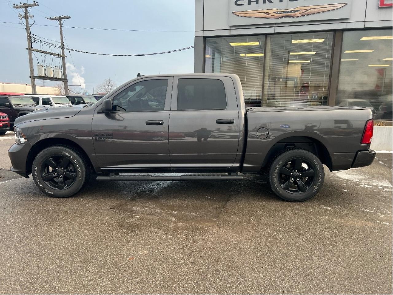 2023 RAM 1500 Classic Express Crew 4x4 V6 *LTHR *LOW KMS *CLEAN CARFAX Photo