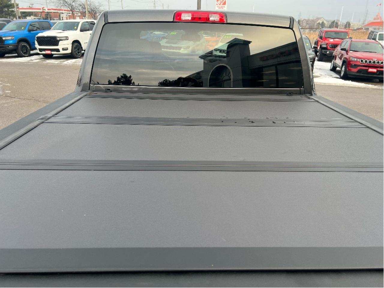 2023 RAM 1500 Classic Express Crew 4x4 V6 *LTHR *LOW KMS *CLEAN CARFAX Photo