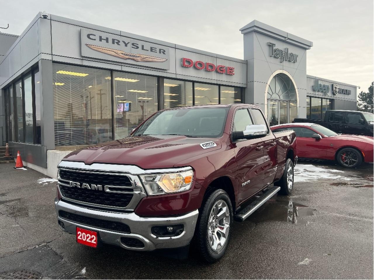 2022 RAM 1500 Big Horn Quad 4x2 V6 *LOW KMS *CLEAN CARFAX Photo