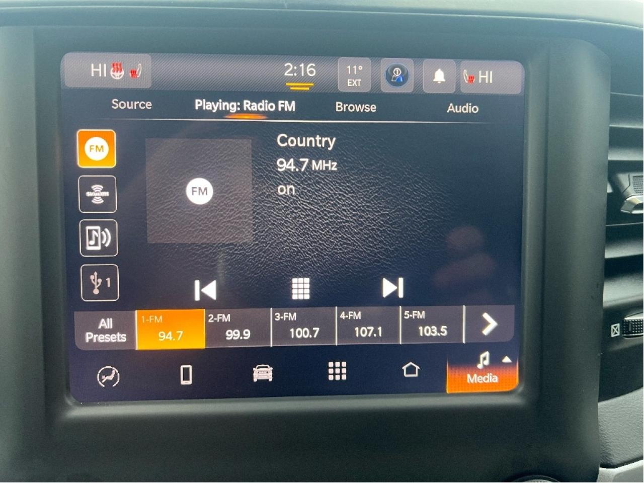 2022 RAM 1500 Big Horn Quad 4x2 V6 *LOW KMS *CLEAN CARFAX Photo