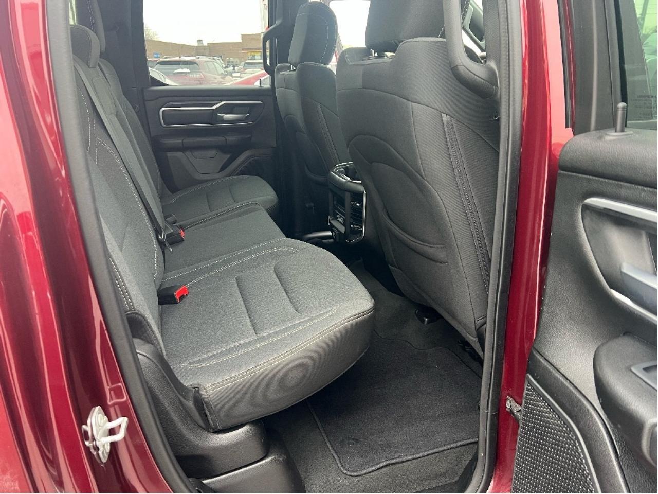 2022 RAM 1500 Big Horn Quad 4x2 V6  *LOW KMS Photo