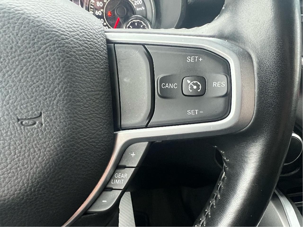 2022 RAM 1500 Big Horn Quad 4x2 V6  *LOW KMS Photo