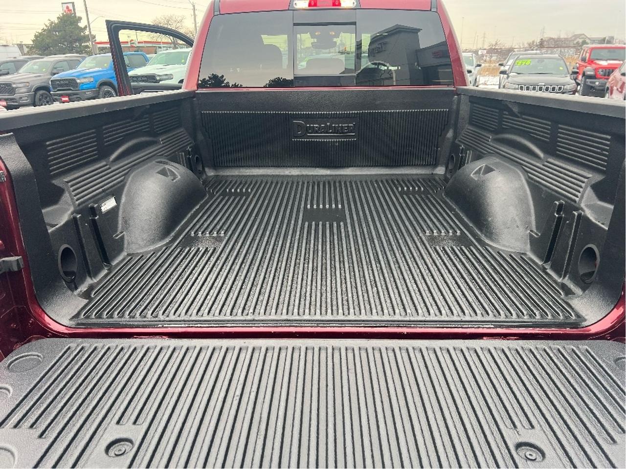 2022 RAM 1500 Big Horn Quad 4x2 V6  *LOW KMS Photo