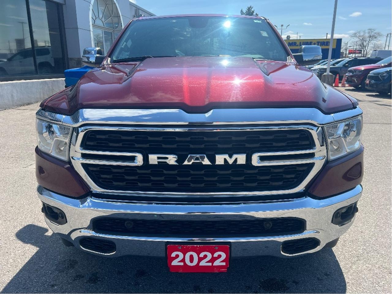 2022 RAM 1500 Big Horn Quad 4x2 V6  *LOW KMS Photo3