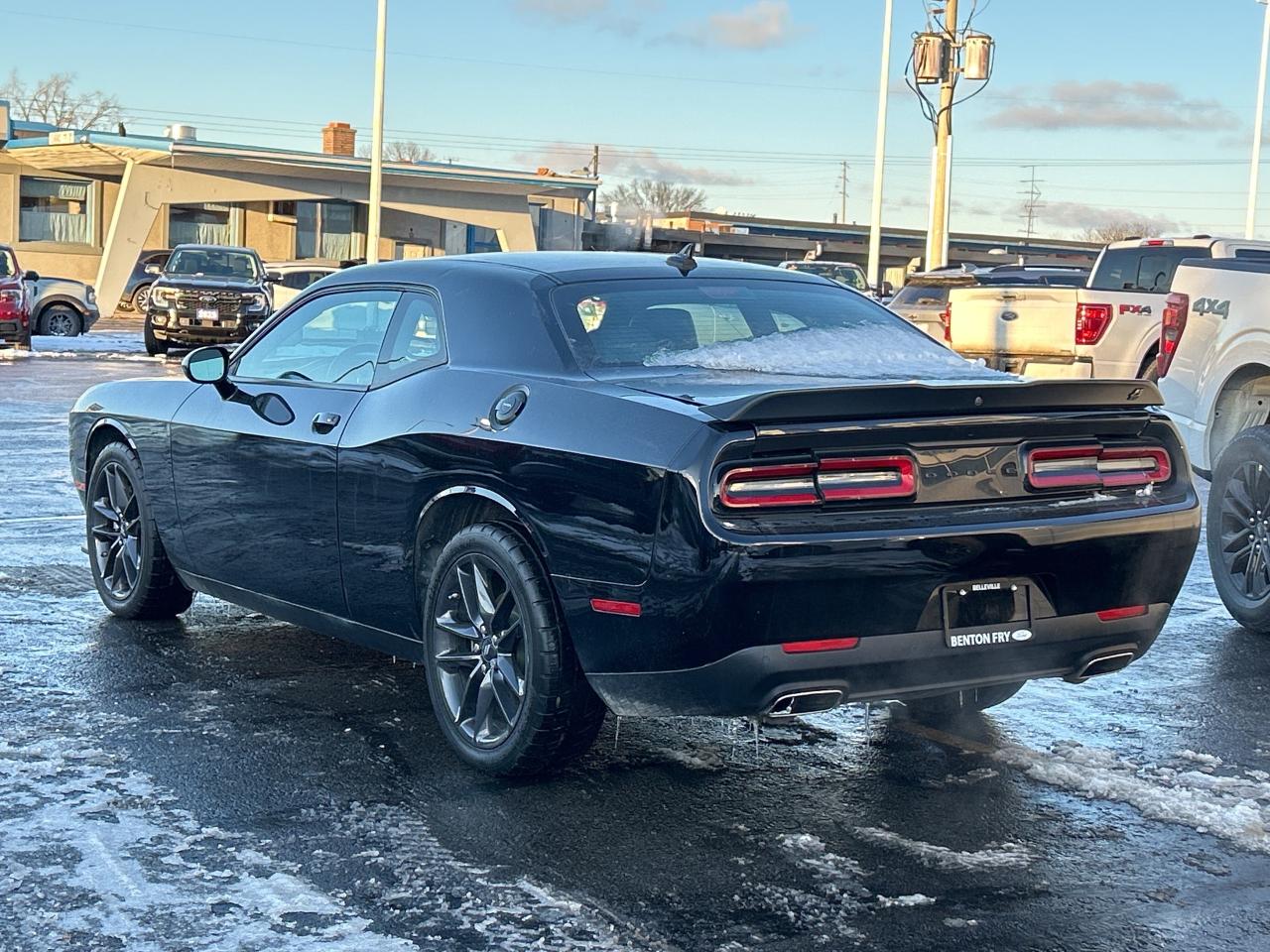 2021 Dodge Challenger COUPE 2DR 3.6L AWD LEATHER HEATED SEATS SUNROOF Photo
