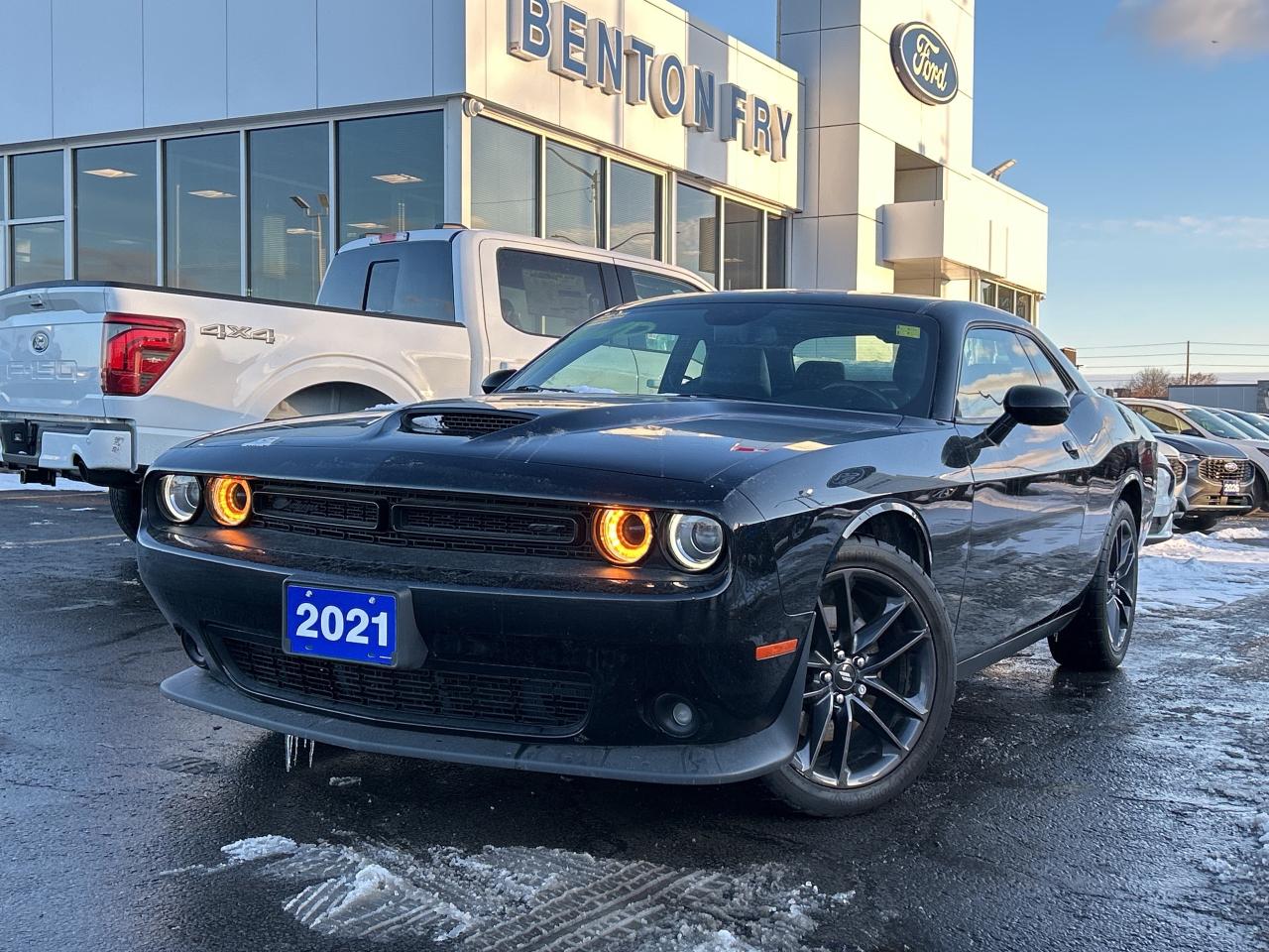 2021 Dodge Challenger COUPE 2DR 3.6L AWD LEATHER HEATED SEATS SUNROOF Photo