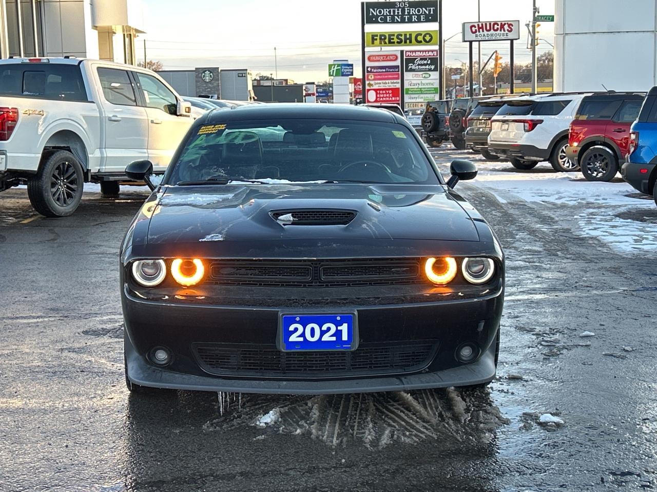 2021 Dodge Challenger COUPE 2DR 3.6L AWD LEATHER HEATED SEATS SUNROOF Photo