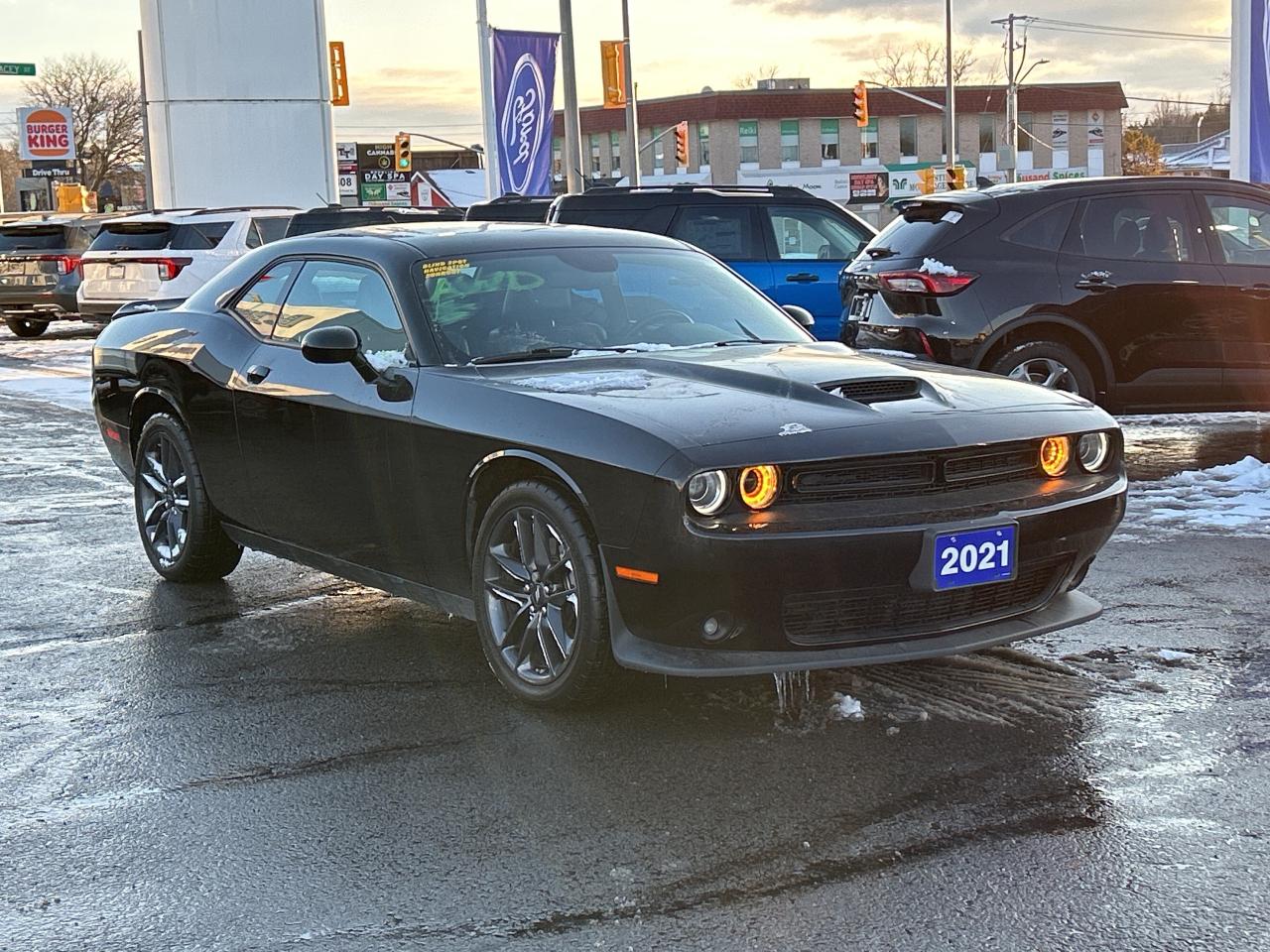2021 Dodge Challenger COUPE 2DR 3.6L AWD LEATHER HEATED SEATS SUNROOF Photo
