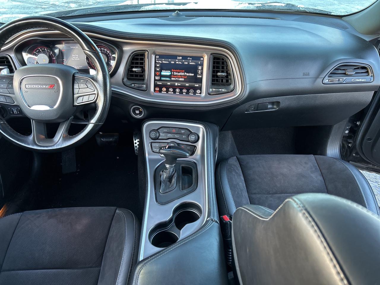 2021 Dodge Challenger COUPE 2DR 3.6L AWD LEATHER HEATED SEATS SUNROOF Photo