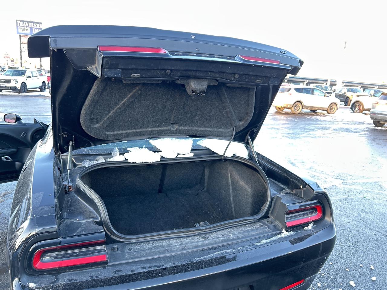 2021 Dodge Challenger COUPE 2DR 3.6L AWD LEATHER HEATED SEATS SUNROOF Photo