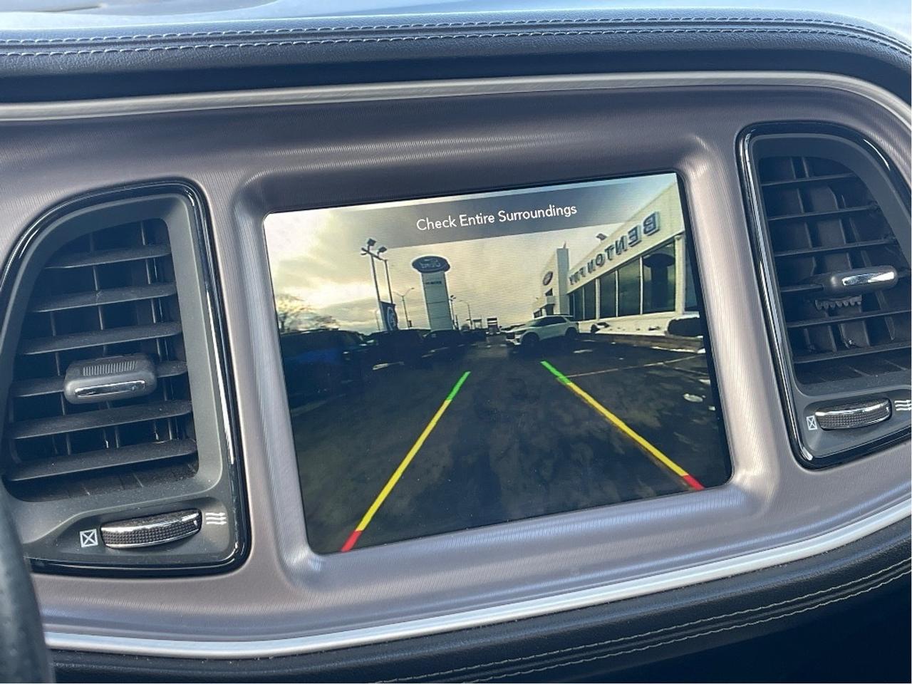 2021 Dodge Challenger COUPE 2DR 3.6L AWD LEATHER HEATED SEATS SUNROOF Photo