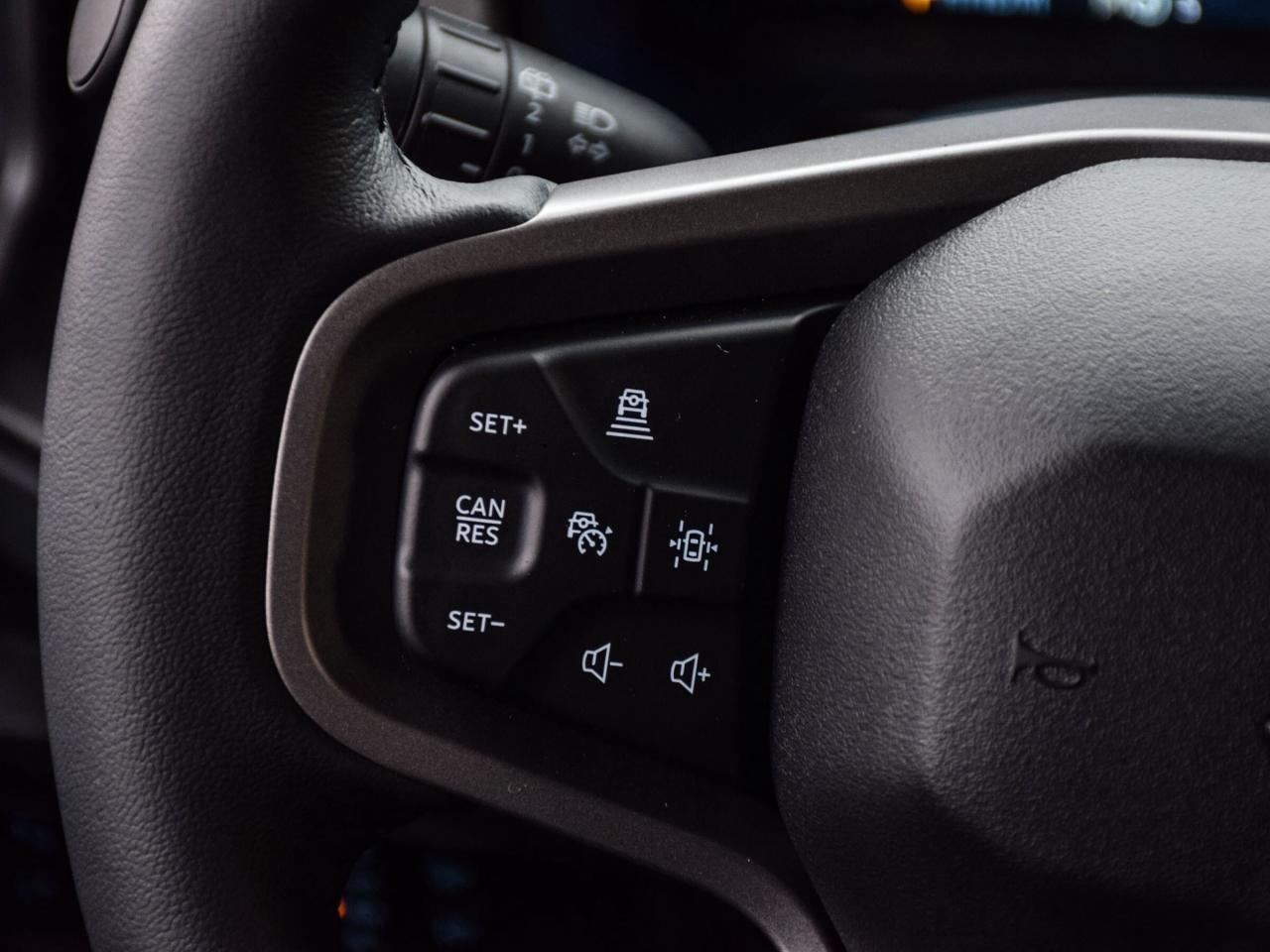 2025 Ford Bronco BADLANDS 4 DOOR 4X4 Photo