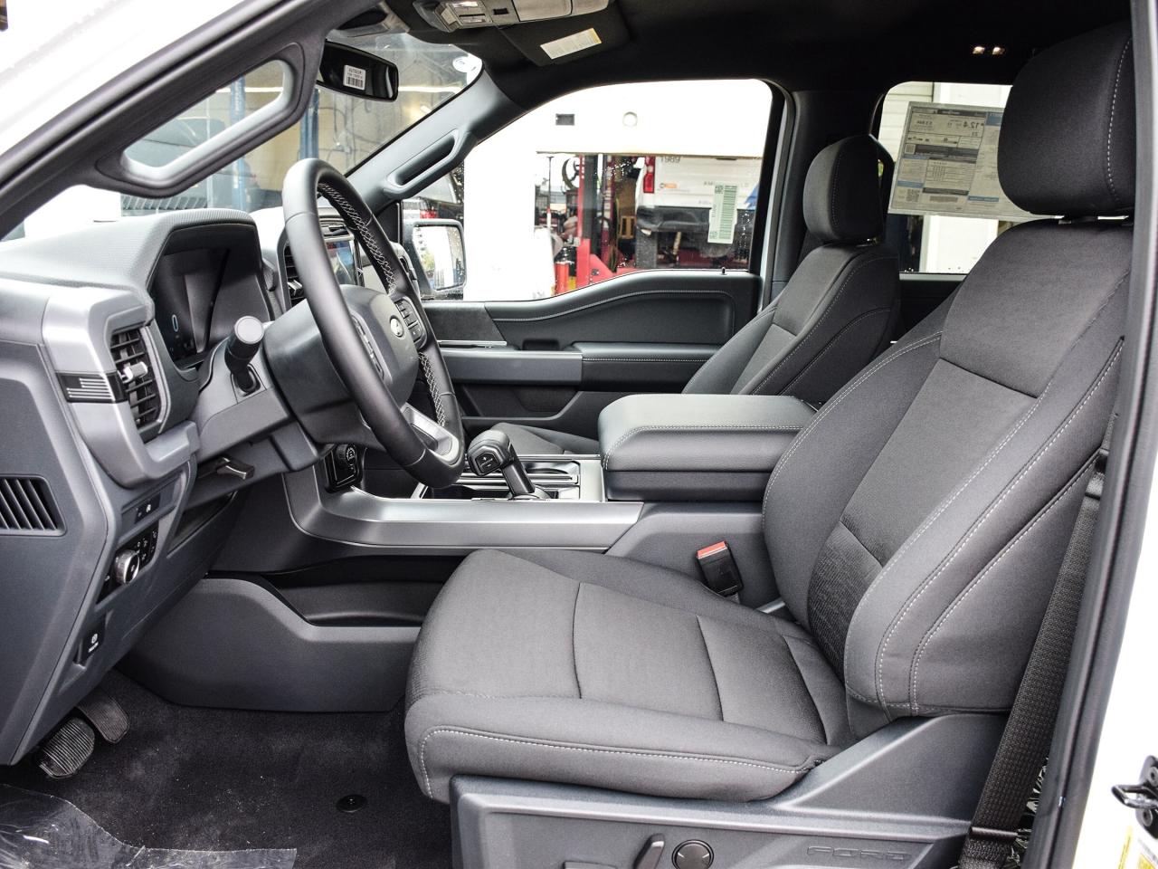 2025 Ford F-150 XLT 4WD SuperCrew 5.5' Box Photo