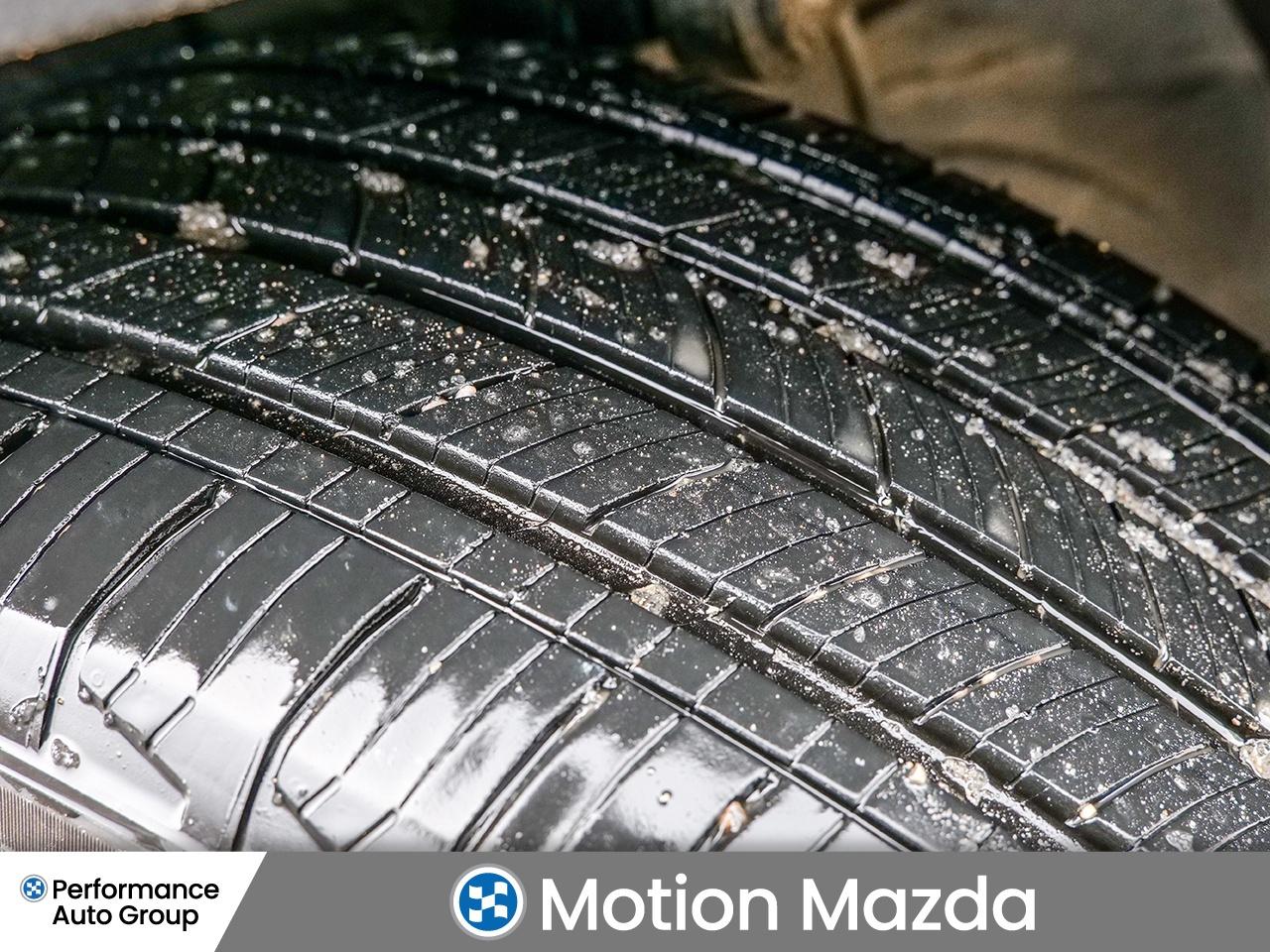 2023 Hyundai Tucson Hybrid Luxury AWD   HYBRID   WINTER TIRES   CLEAN CARFAX Photo