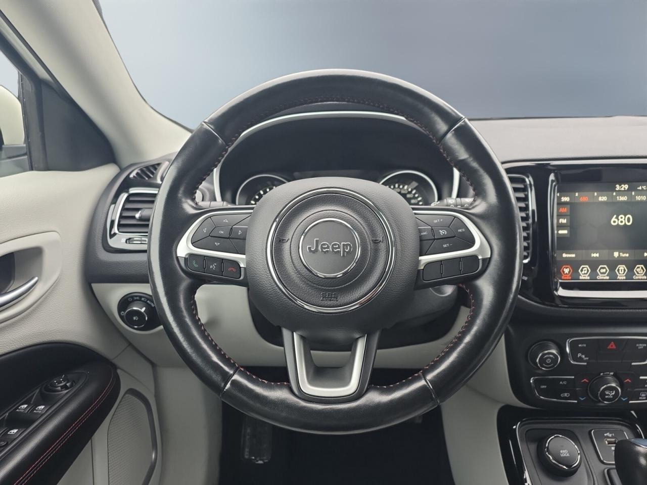 2021 Jeep Compass Limited 4x4 * NO ACCIDENTS / CARPLAY / CAMERA / BL Photo