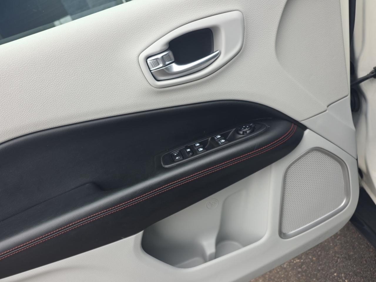 2021 Jeep Compass Limited 4x4 * NO ACCIDENTS / CARPLAY / CAMERA / BL Photo