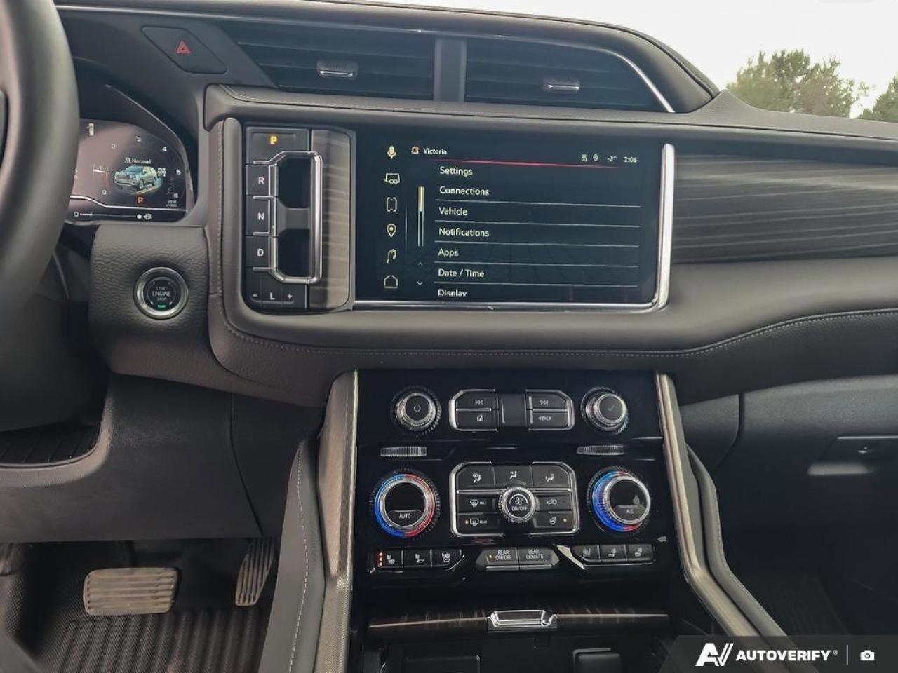 2024 GMC Yukon DenaliTrailer Brake Controller   Remote Start   Po Photo