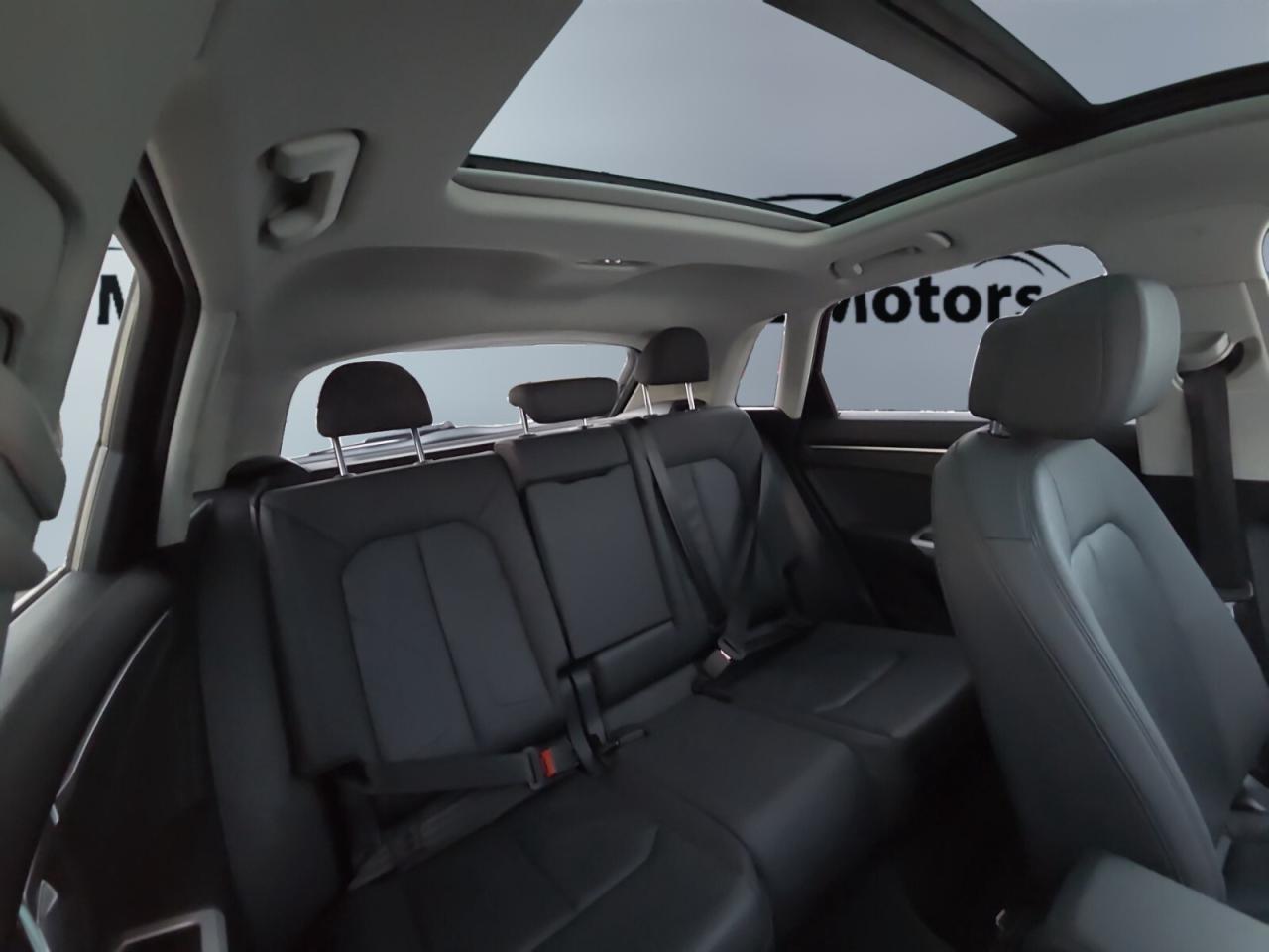 2020 Audi Q3 Progressiv S-line * 1 OWENR / VERY LOW KM / CARPLA Photo