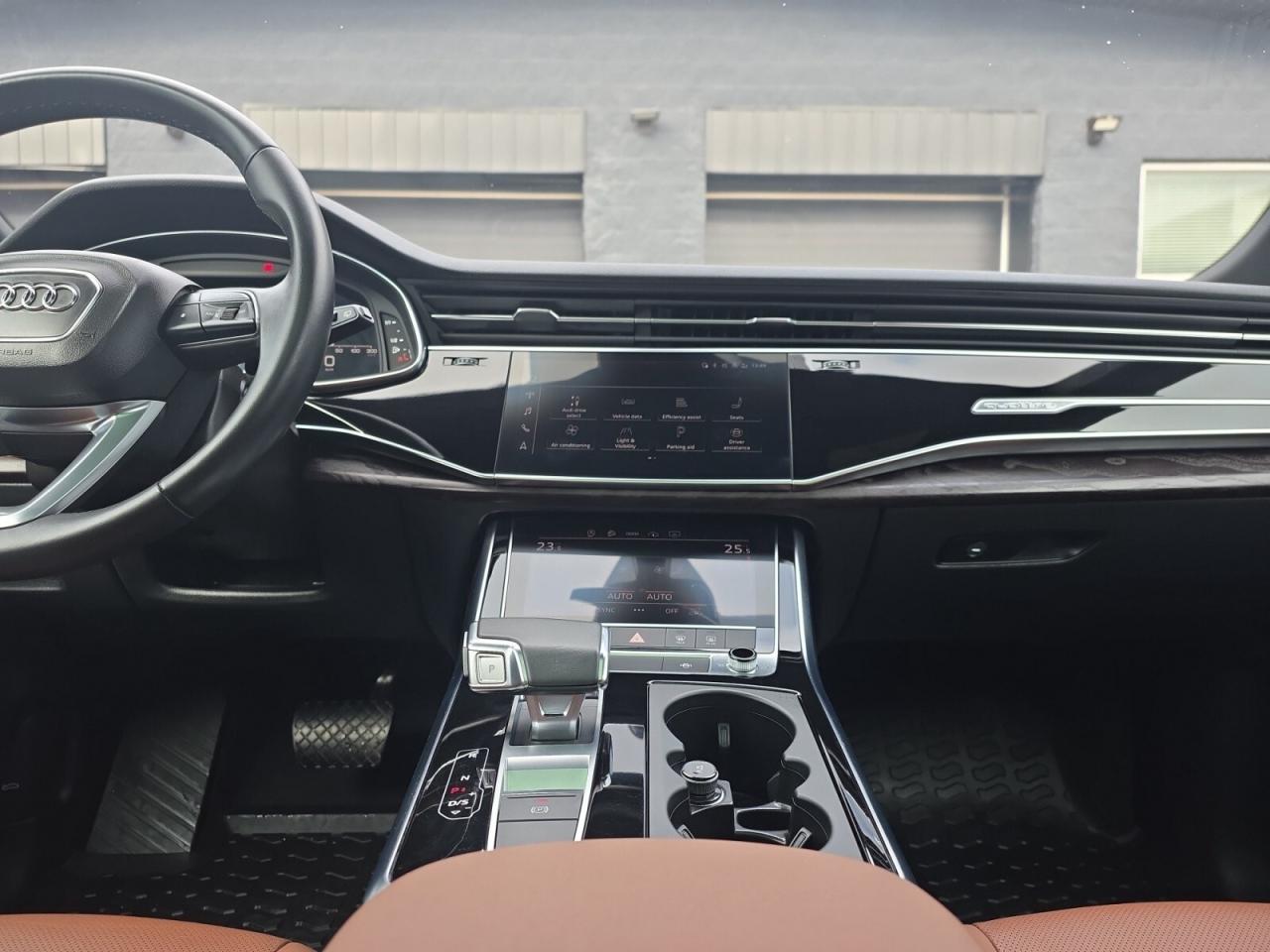 2021 Audi Q8 Progressiv 55 S-Line * COOLED SEATS / CARPLAY / PA Photo