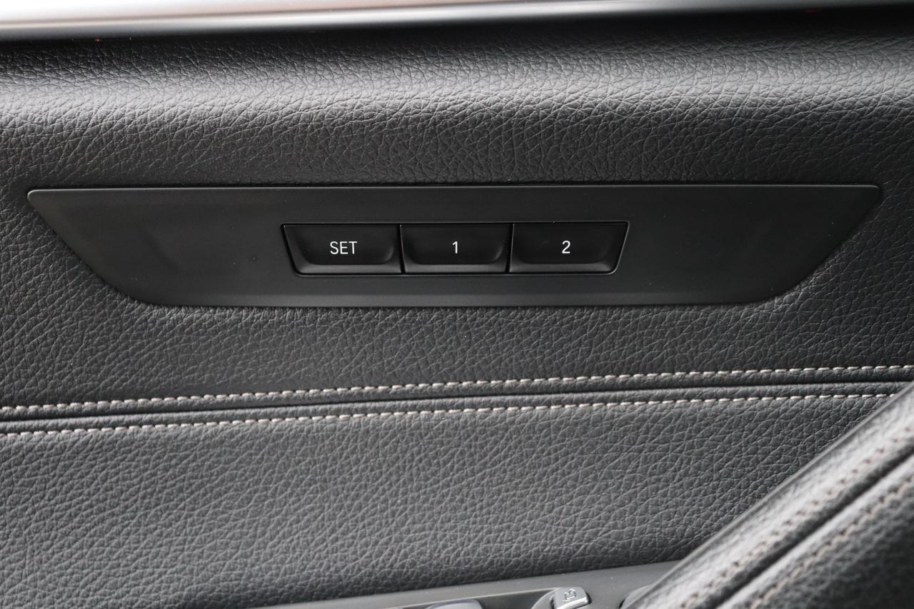 2021 BMW 5 SERIES 530I XDRIVE NO ACCIDENTS LEATHER NAVI BACK UP CAMERA PREMIUM Photo