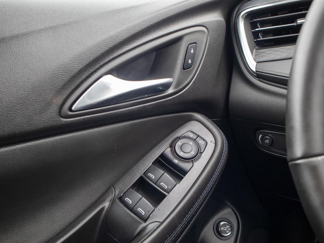 2025 Buick Encore GX Sport Touring - Wi-Fi Hotspot Capable Photo