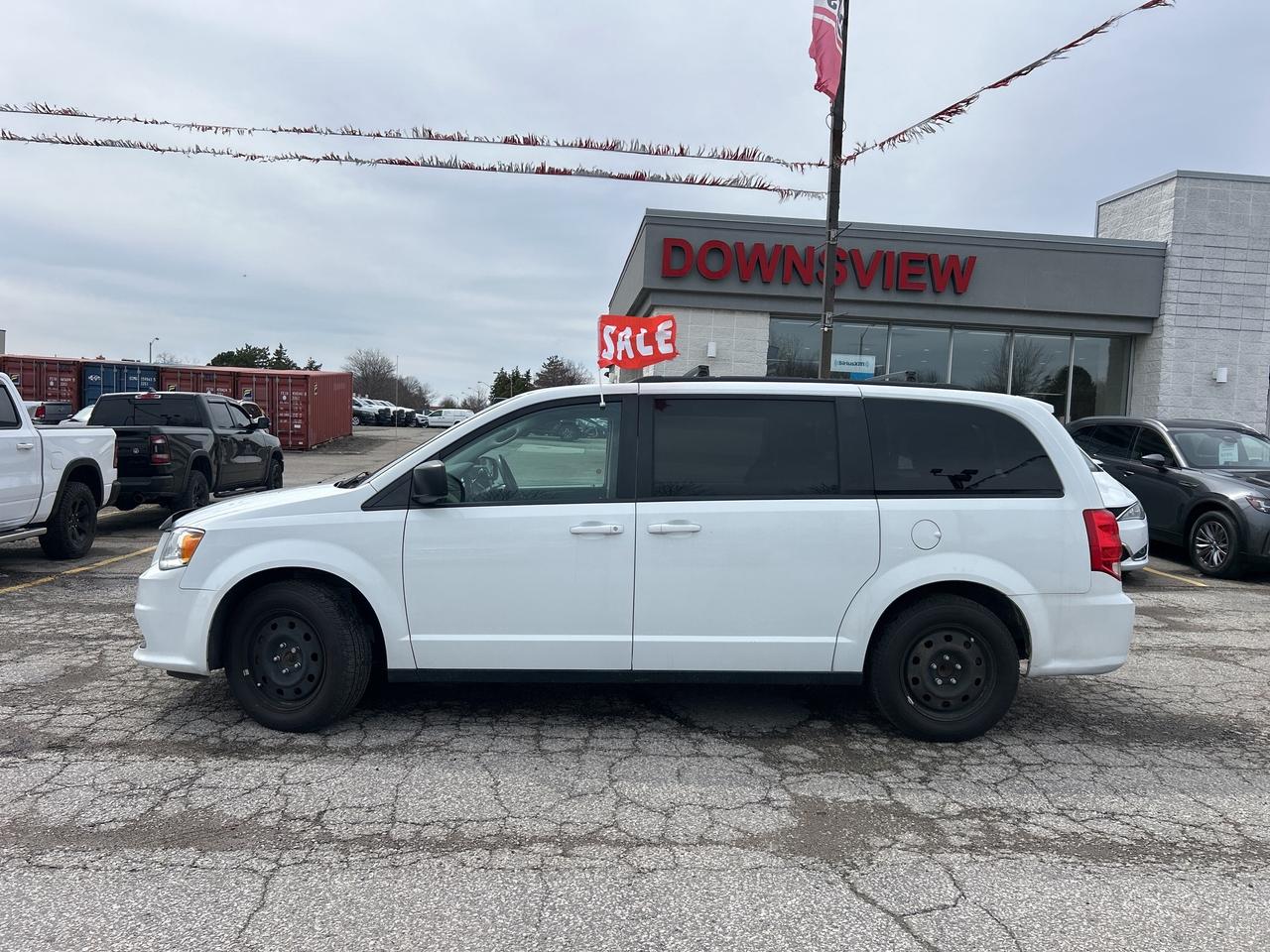 2017 Dodge Grand Caravan Stow n' Go - Fully Certified, Accident Free!!! Photo
