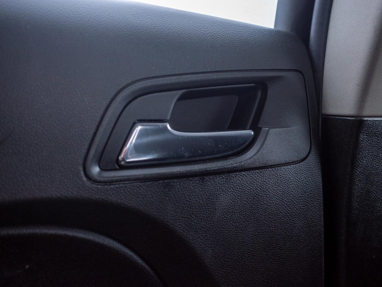 2017 Chevrolet Equinox LT- Heated Exterior Mirrors Photo