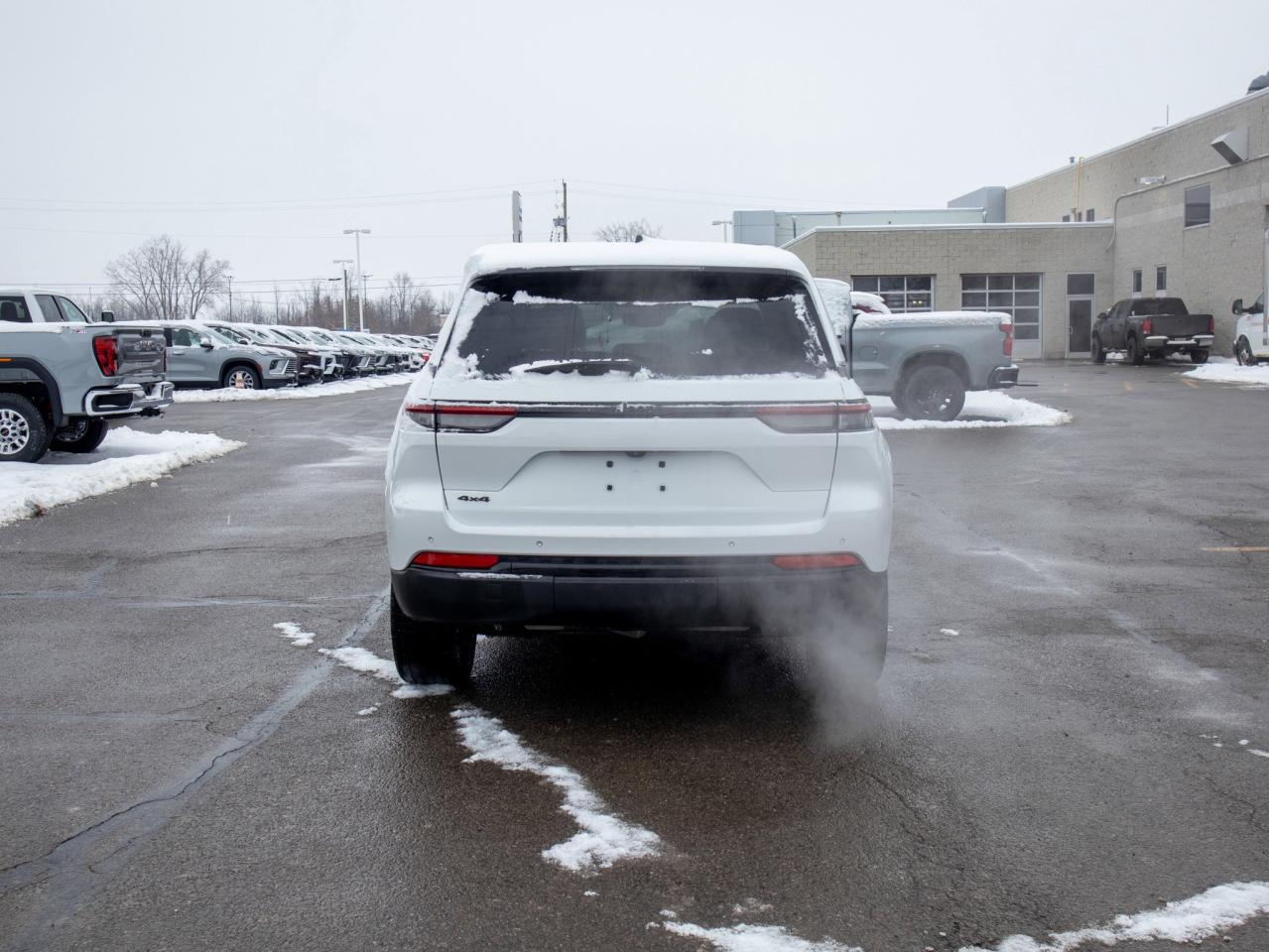 2022 Jeep Grand Cherokee Altitude- Remote Start & Heated Steering Photo