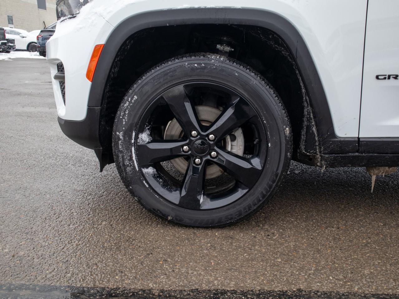 2022 Jeep Grand Cherokee Altitude- Remote Start & Heated Steering Photo