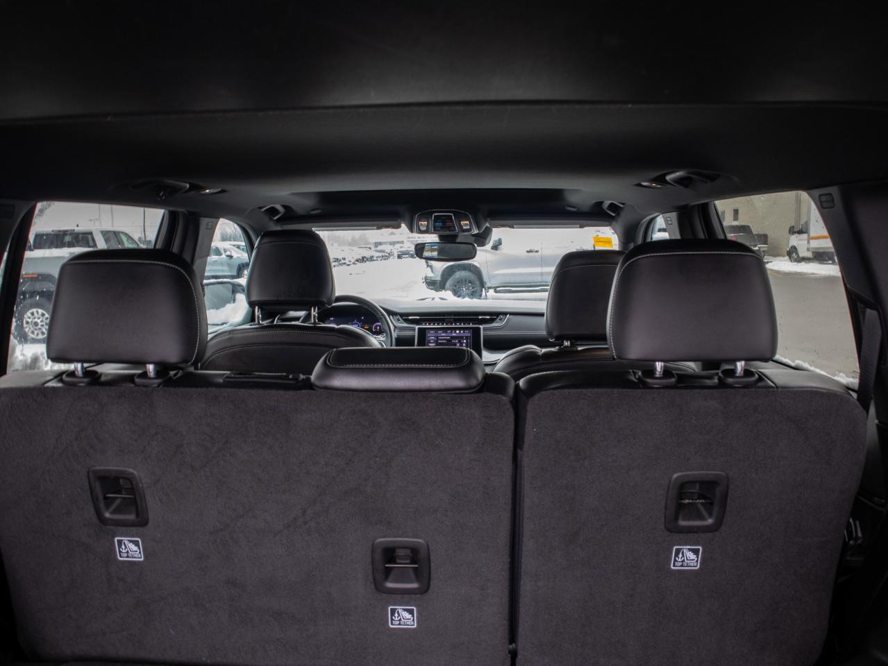 2022 Jeep Grand Cherokee Altitude- Remote Start & Heated Steering Photo