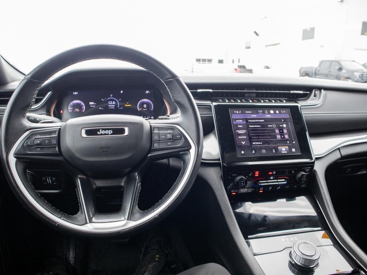 2022 Jeep Grand Cherokee Altitude- Remote Start & Heated Steering Photo