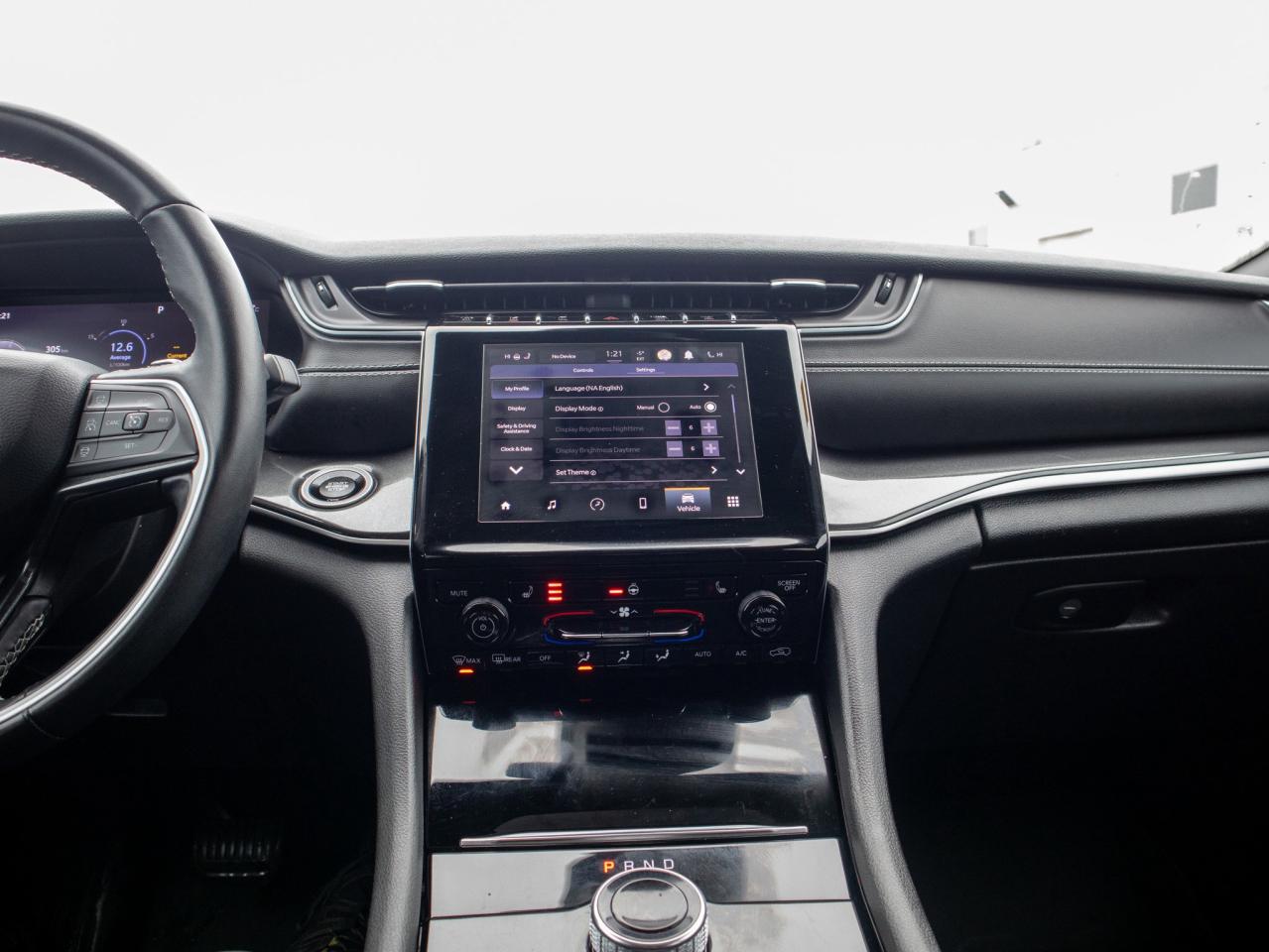 2022 Jeep Grand Cherokee Altitude- Remote Start & Heated Steering Photo