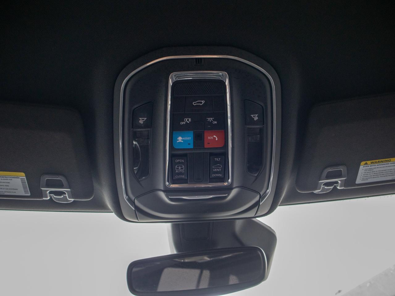 2022 Jeep Grand Cherokee Altitude- Remote Start & Heated Steering Photo