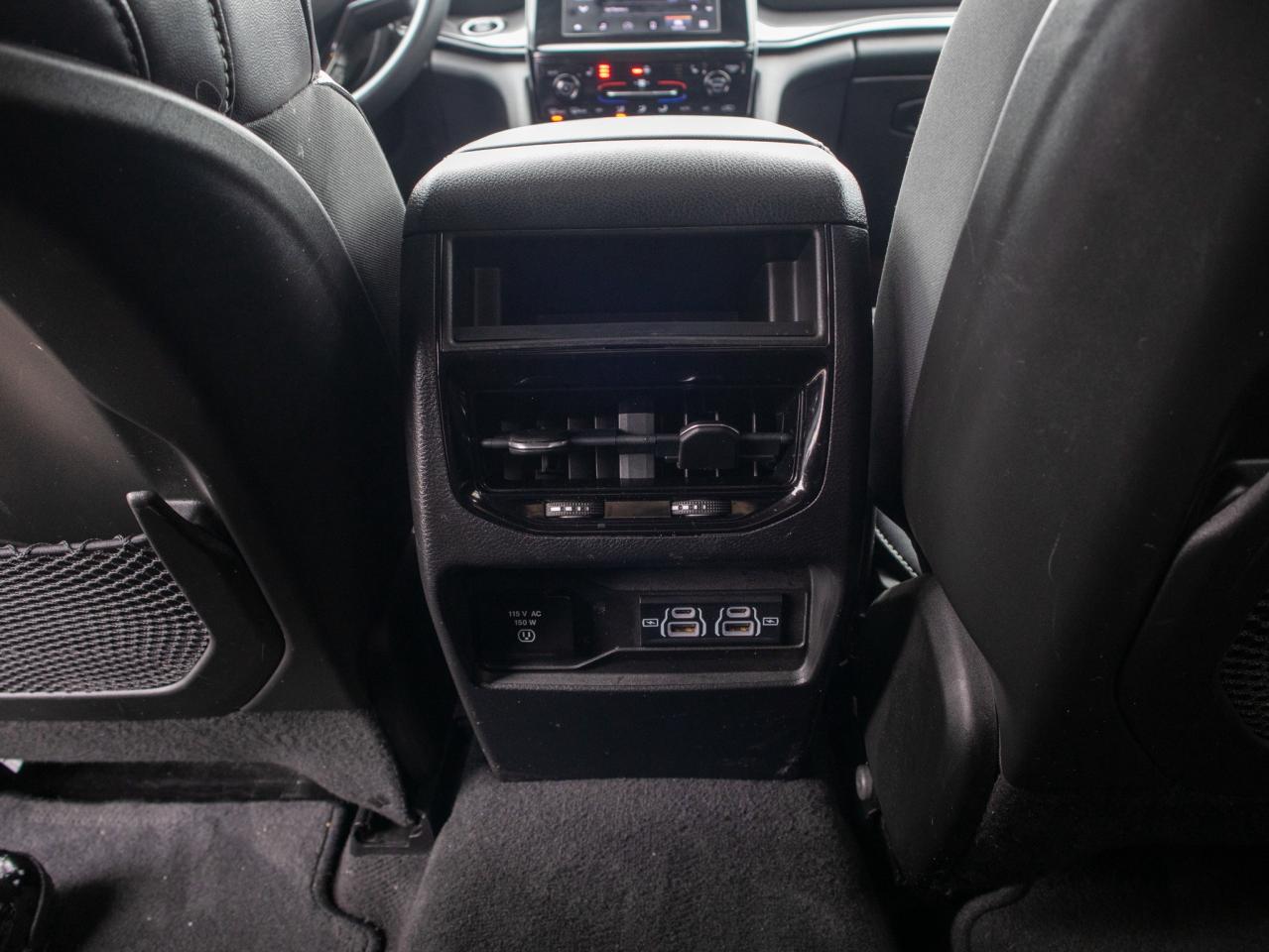 2022 Jeep Grand Cherokee Altitude- Remote Start & Heated Steering Photo