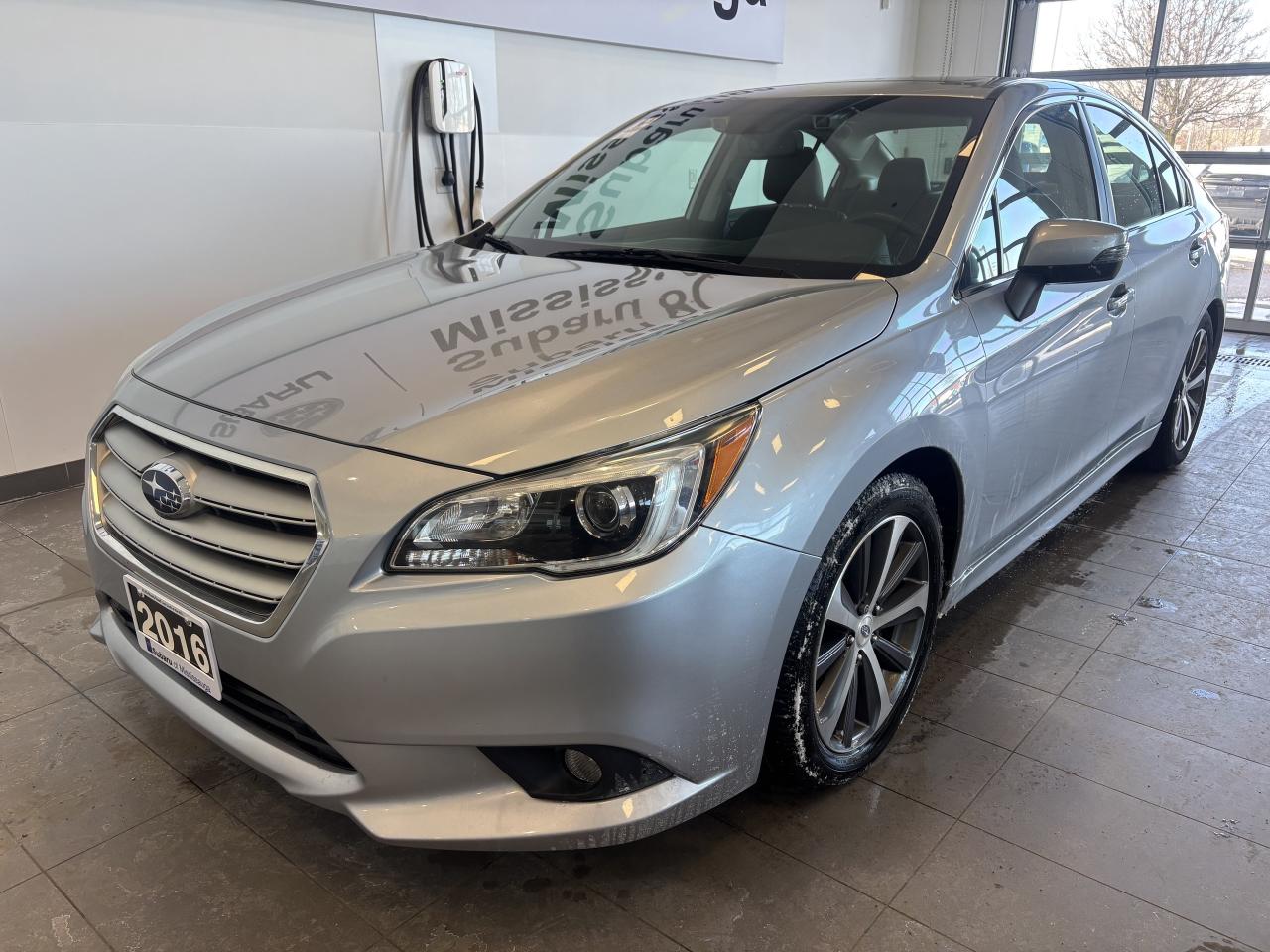 2016 Subaru Legacy 3.6R LIMITED   LOW KM   ONE OWNER   CLEAN CARFAX! Photo2