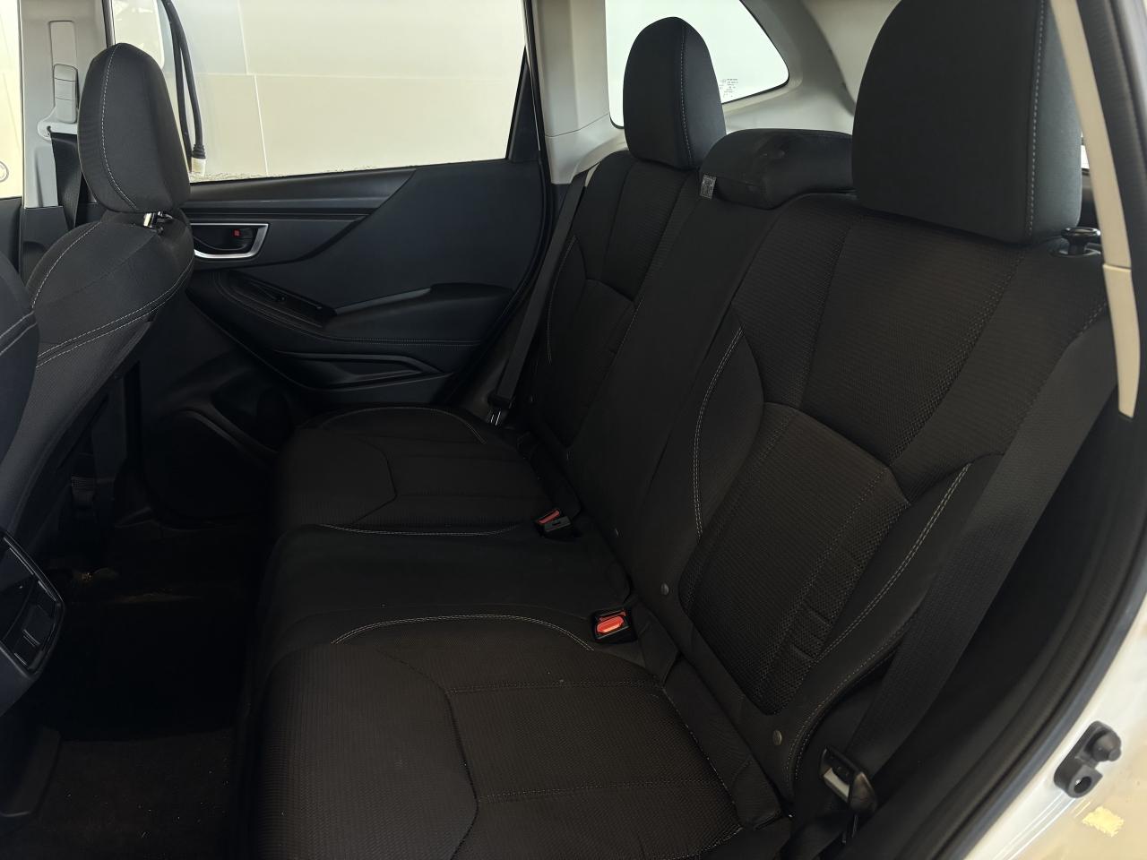 2024 Subaru Forester LOW KM   ONE OWNER   CLEAN CARFAX   APPLE CARPLAY! Photo