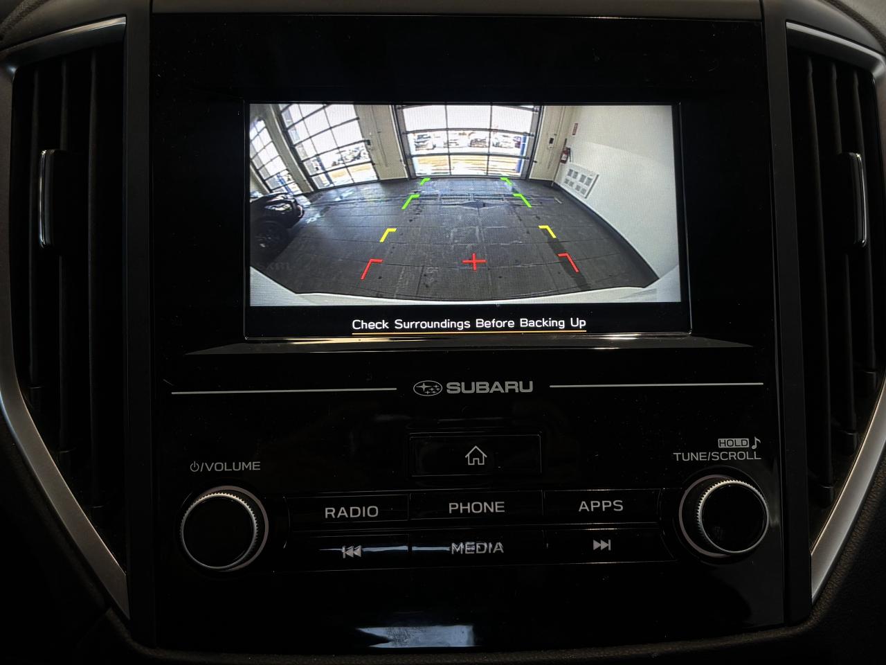 2024 Subaru Forester LOW KM   ONE OWNER   CLEAN CARFAX   APPLE CARPLAY! Photo