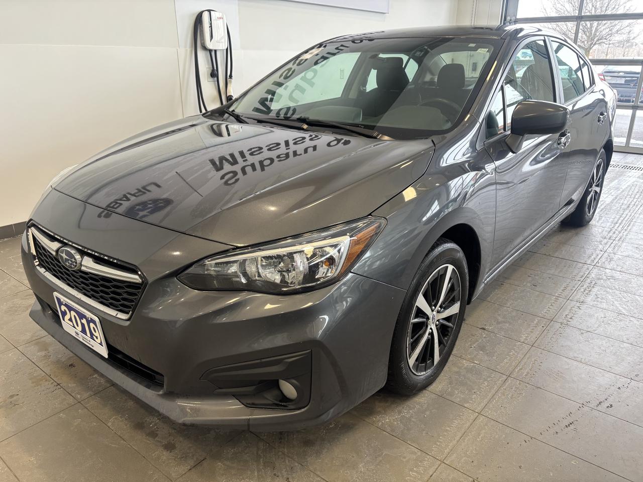 2019 Subaru Impreza TOURING   ONE OWNER   CLEAN CARFAX   APPLE CARPLAY Photo