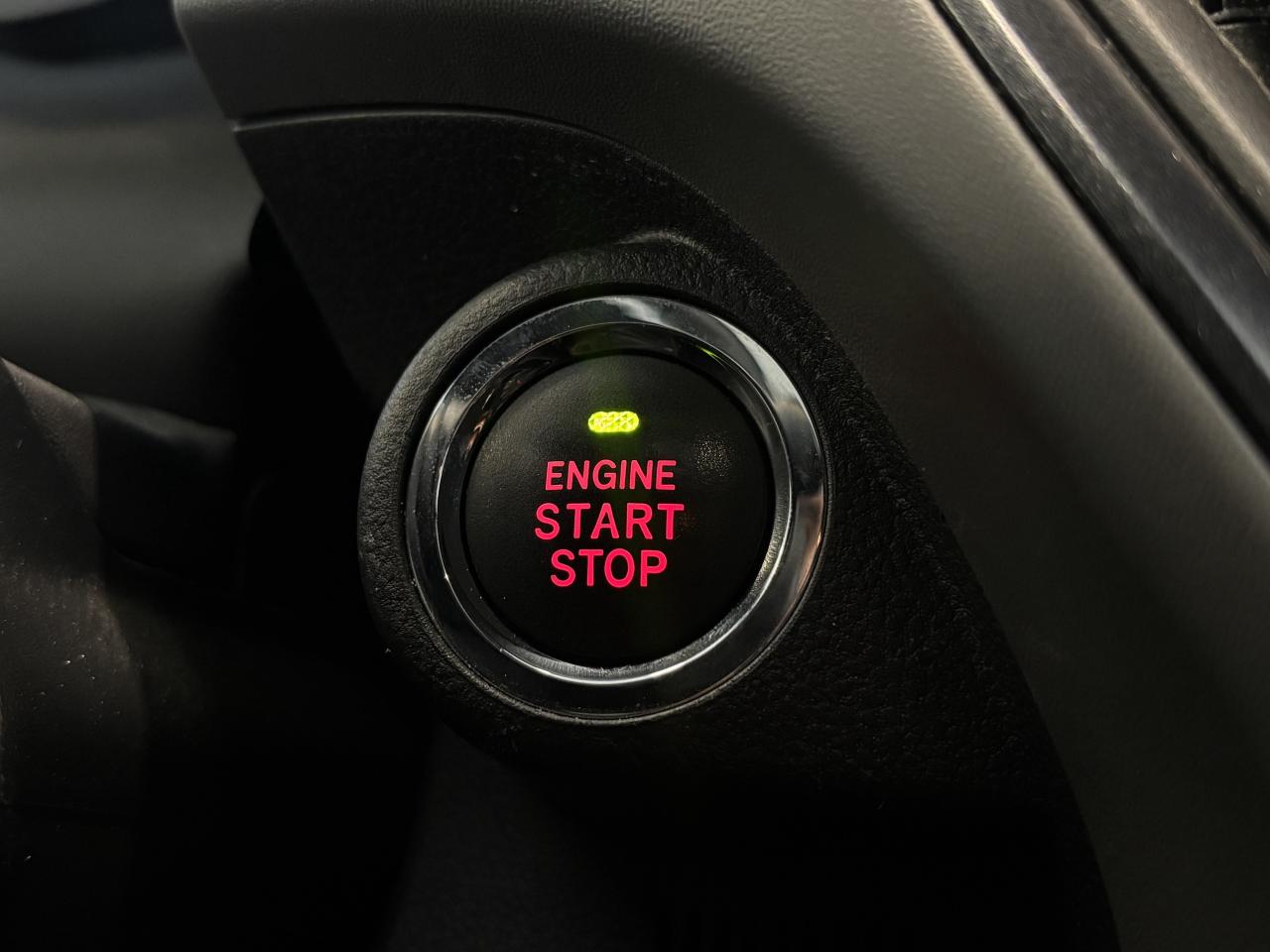 2025 Subaru Crosstrek ONYX   DEALER DEMO   CLEAN CARFAX  SUNROOF CARPLAY Photo