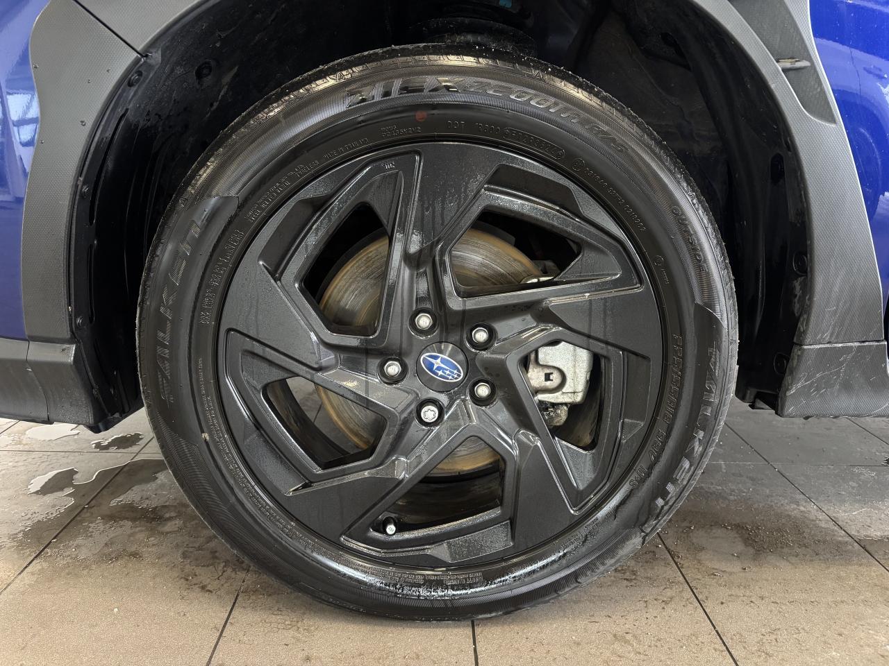 2025 Subaru Crosstrek ONYX   DEALER DEMO   CLEAN CARFAX  SUNROOF CARPLAY Photo