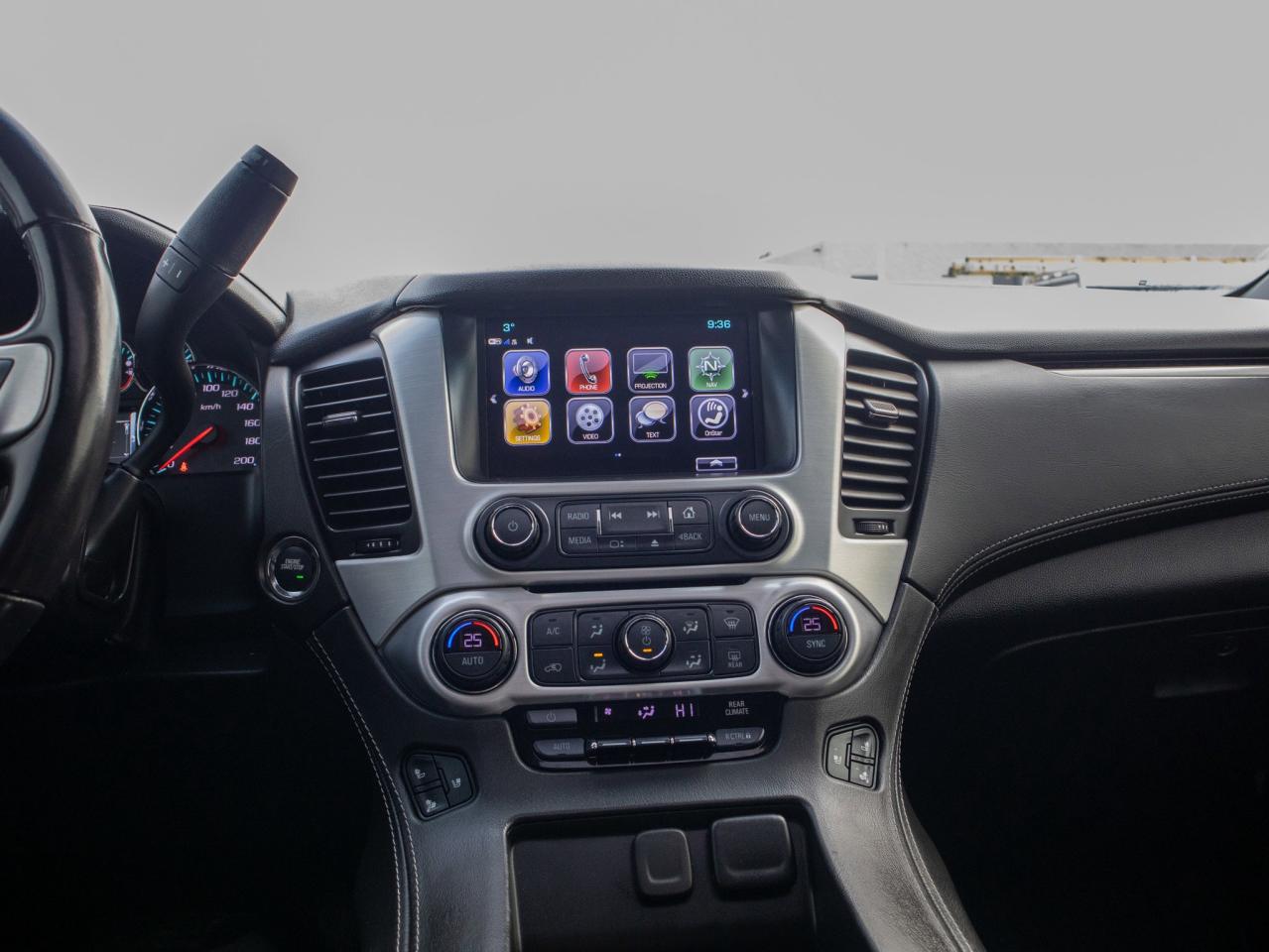 2019 GMC Yukon SLT - Rain Sensing Wipers Photo