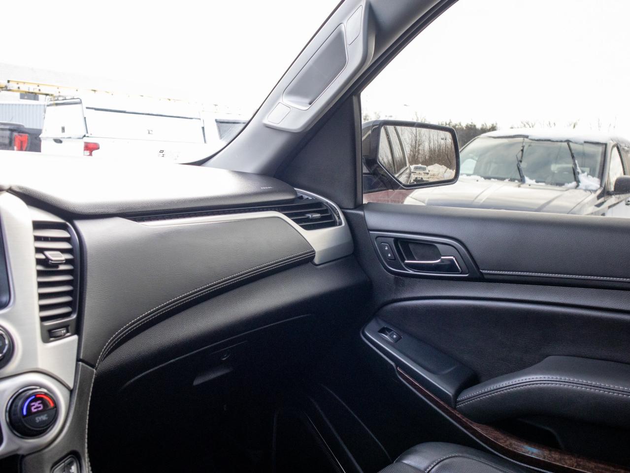 2019 GMC Yukon SLT - Rain Sensing Wipers Photo