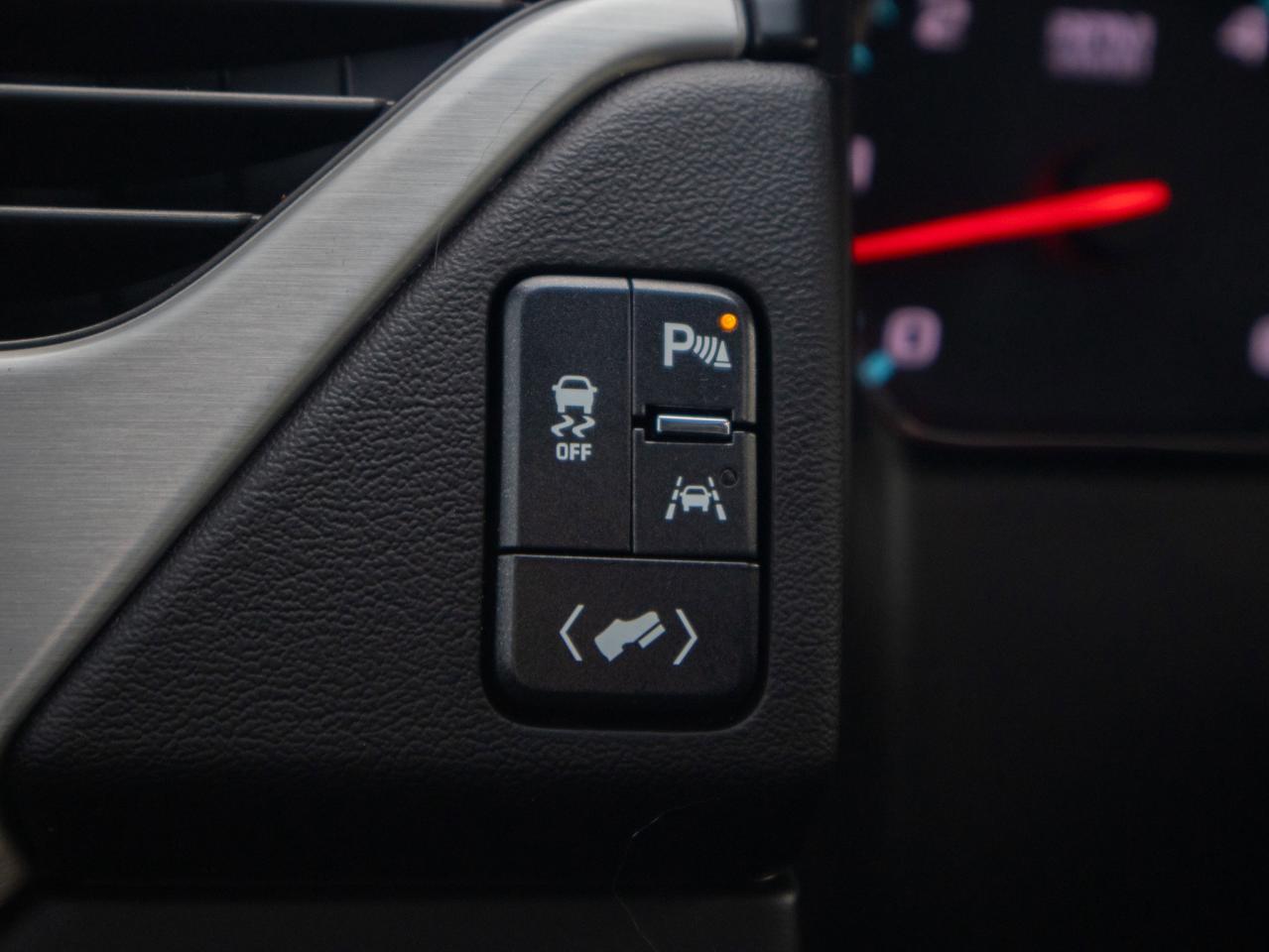 2019 GMC Yukon SLT - Rain Sensing Wipers Photo