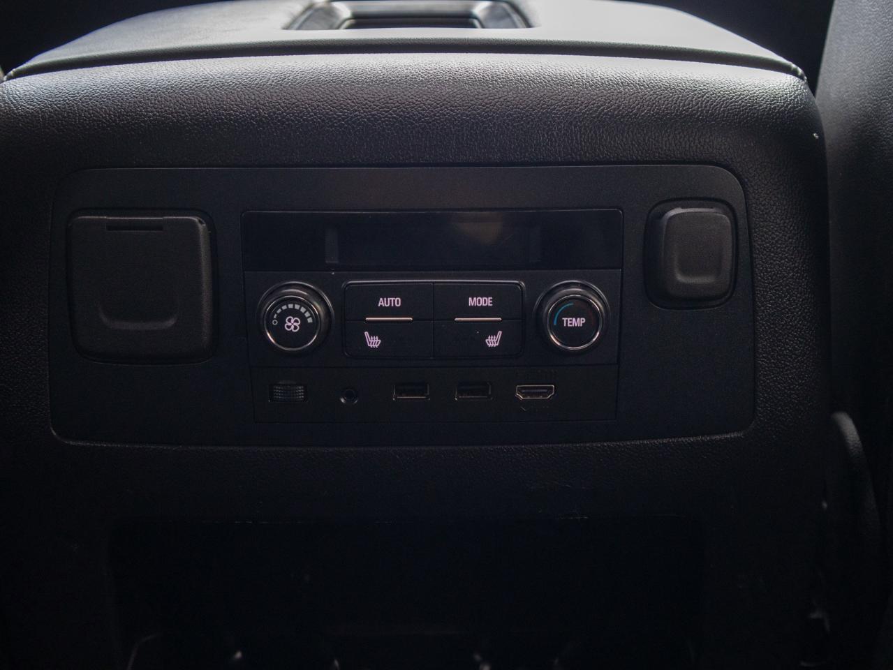 2019 GMC Yukon SLT - Rain Sensing Wipers Photo