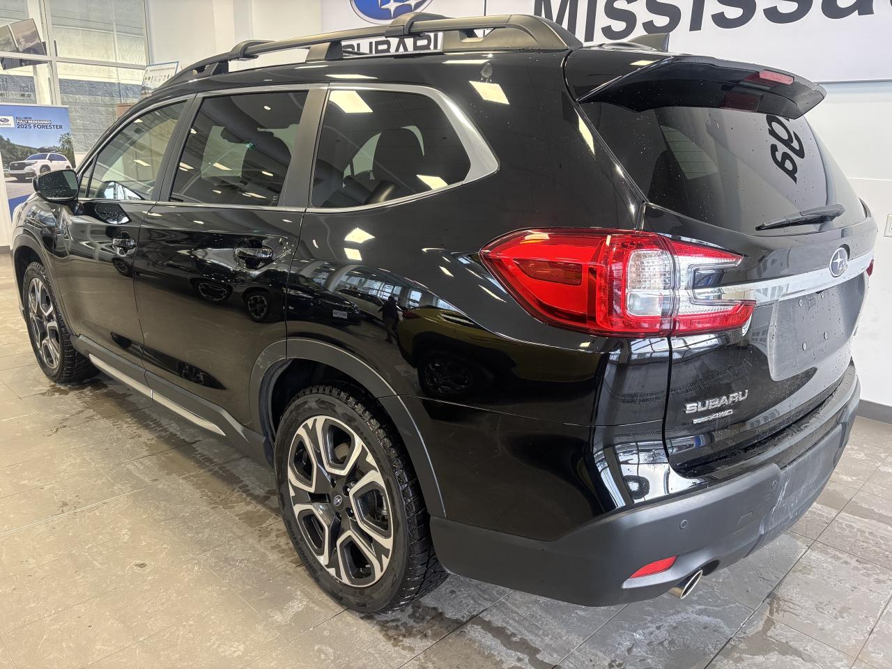 2024 Subaru ASCENT LIMITED   8 PASS   CLEAN CARFAX   NAVI   SUNROOF! Photo