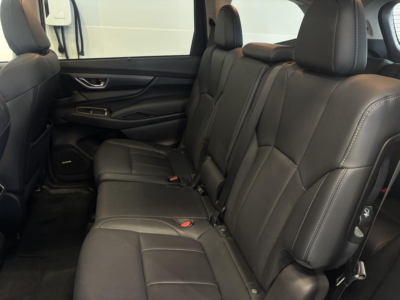 2024 Subaru ASCENT LIMITED   8 PASS   CLEAN CARFAX   NAVI   SUNROOF! Photo