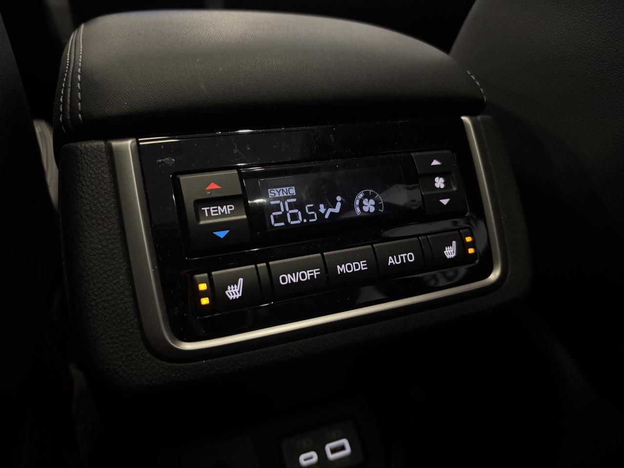 2024 Subaru ASCENT LIMITED   8 PASS   CLEAN CARFAX   NAVI   SUNROOF! Photo