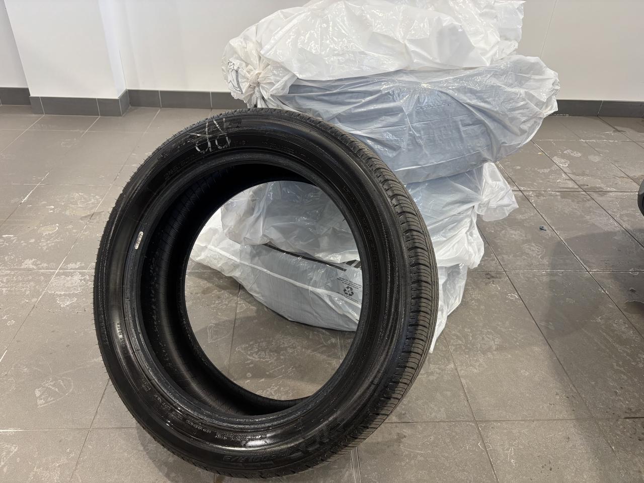 2024 Subaru ASCENT LIMITED   8 PASS   CLEAN CARFAX   NAVI   SUNROOF! Photo